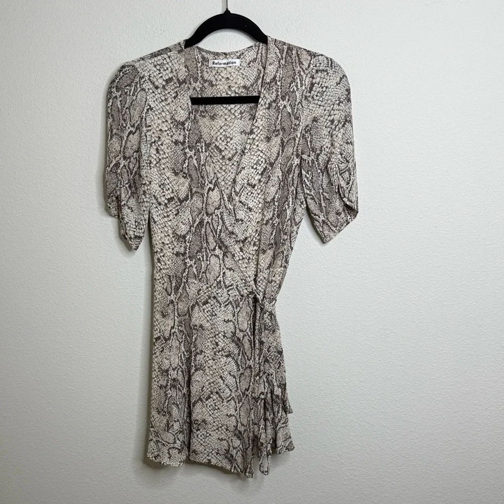 Reformation Monica Wrap Mini Dress Python Snake Print Size Medium PTP-18” - Picture 2 of 16